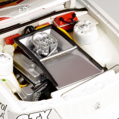 1:18 Holden VH Commodore #05 - 1983 - Bathurst - Marlboro Holden Dealer Team - Peter Brock - Classic Carlectables - 18400