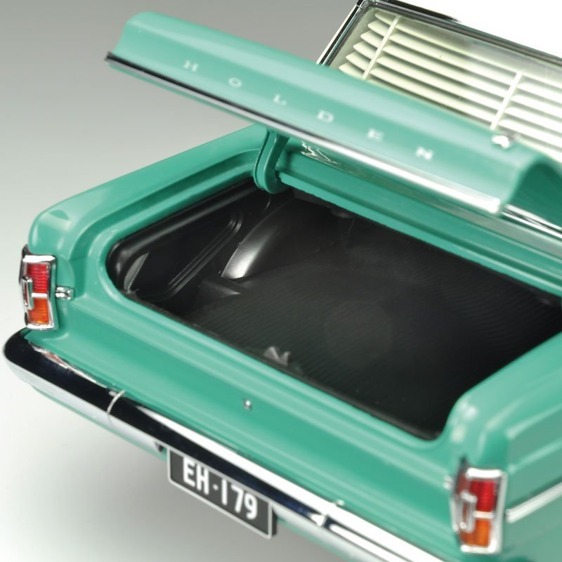1:18 Holden EH Special - Mitta Green - Classic Carlectables - 18403