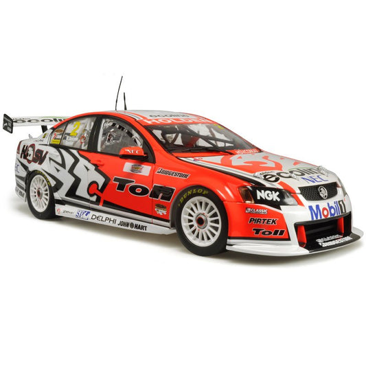 1:18 Holden VE Commodore #2 - 2009 - Bathurst Winner - Holden Racing Team - Garth Tander - Classic Carlectables - 18415
