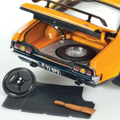 1:18 Ford XA Falcon RPO83 Sedan - 1973 - Yellow Fire - Classic Carlectables - 18442