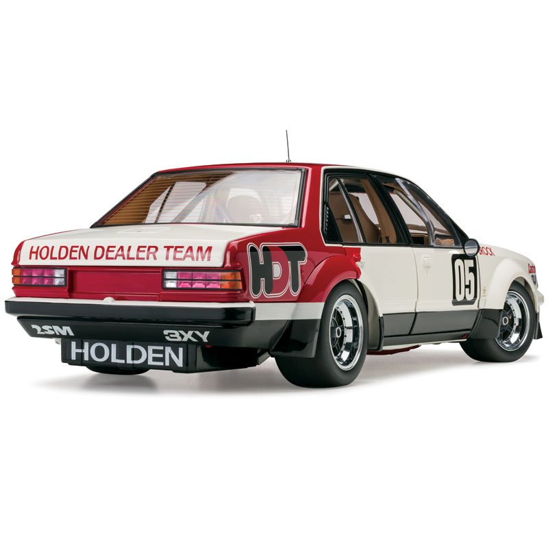 1:18 Holden VC Commodore #05 - Sandown 400 Winner - 1980 - ATCC - Holden Dealer Team - Peter Brock - Classic Carlectables - 18444
