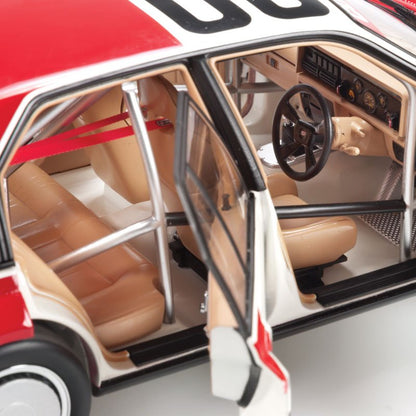 1:18 Holden VC Commodore #05 - Runner Up - 1981 - ATCC - Holden Dealer Team - Peter Brock - Classic Carlectables - 18480