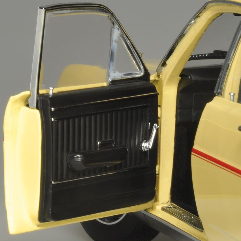 1:18 Ford XT Falcon GT - 1968 - Springtime Yellow - Classic Carlectables - 18482