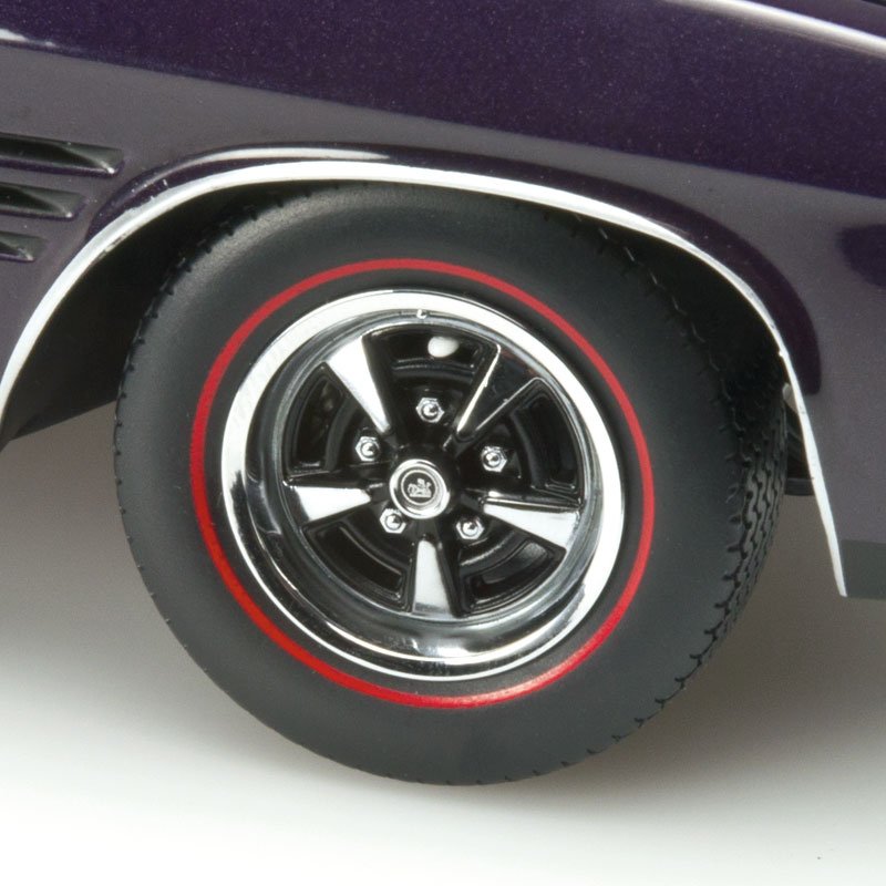 1:18 Holden HQ Monaro GTS - Amethyst Metallic - Classic Carlectables - 18528