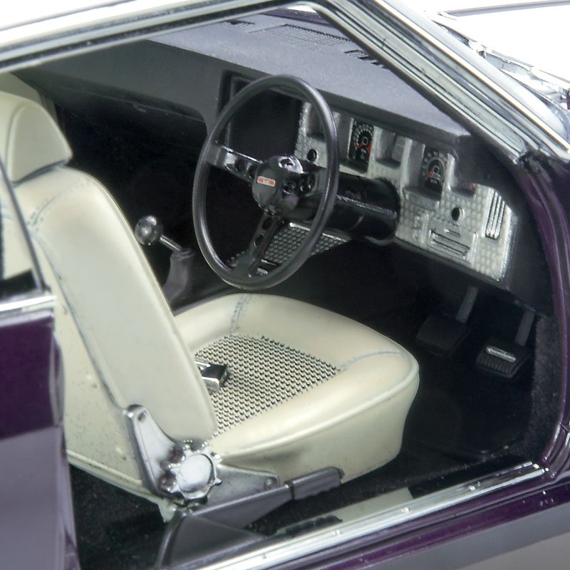 1:18 Holden HQ Monaro GTS - Amethyst Metallic - Classic Carlectables - 18528