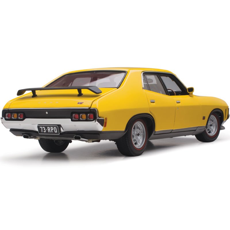 1:18 Ford XA Falcon RPO83 Sedan - 1973 - Yellow Glow - Classic Carlectables - 18539