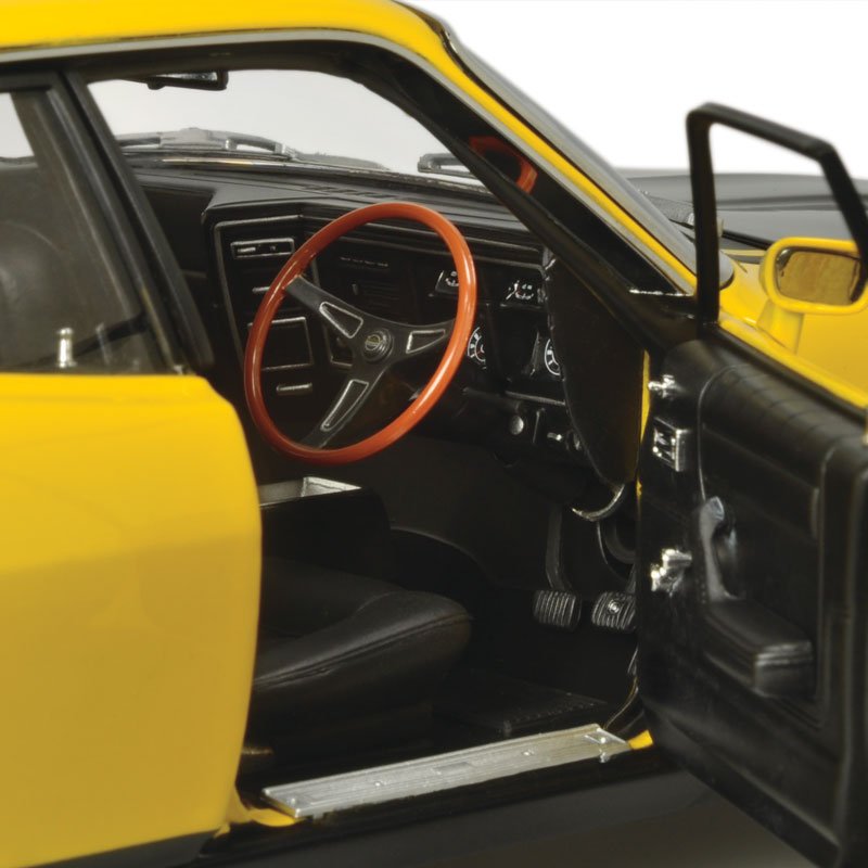 1:18 Ford XA Falcon RPO83 Sedan - 1973 - Yellow Glow - Classic Carlectables - 18539