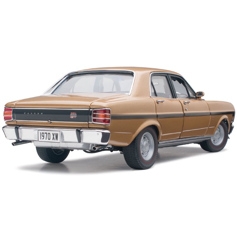 1:18 Ford XW Falcon GTHO Phase II - Grecian Gold - Classic Carlectables - 18547