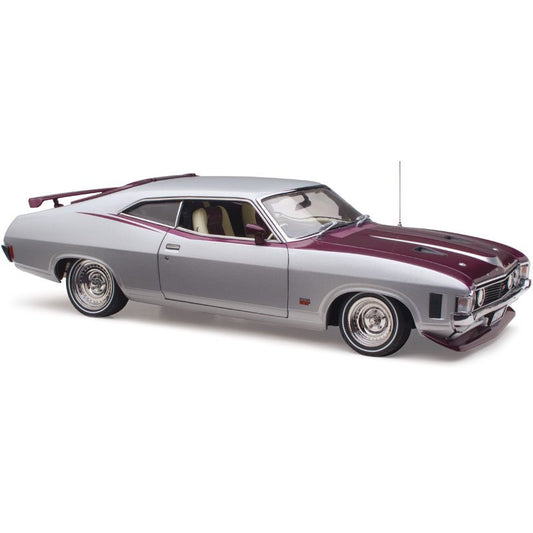 1:18 Ford XA Falcon RPO83 Coupe Custom - 1973 - Cyber Berry - Classic Carlectables - 18569