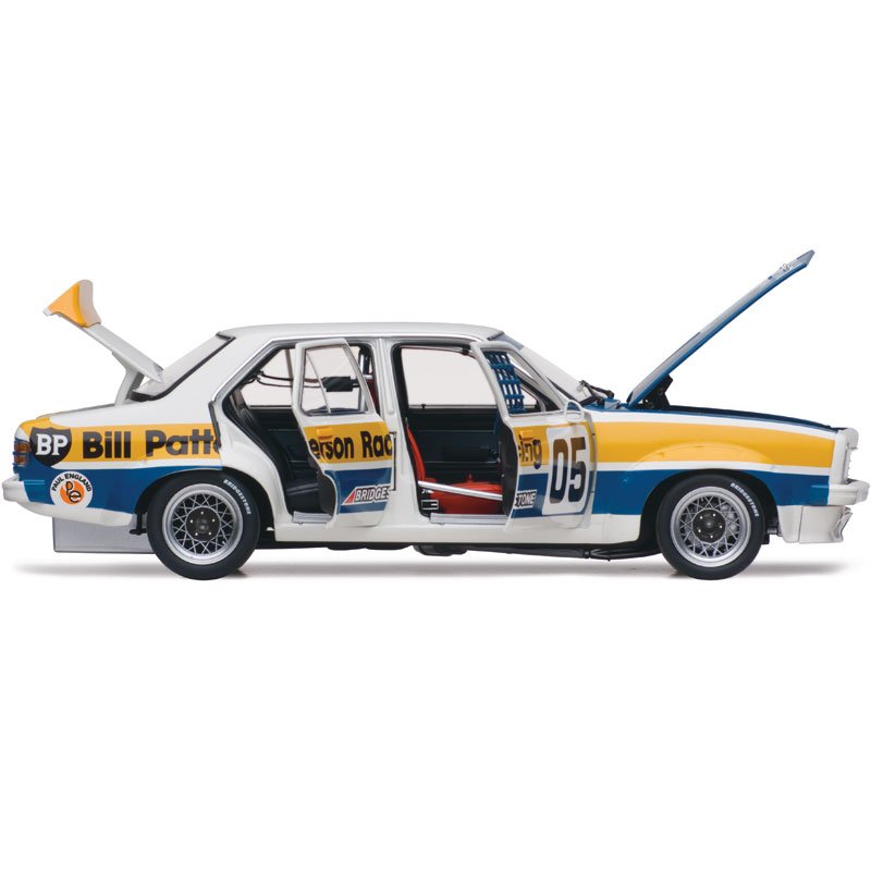 1:18 Holden LX L34 Torana #05 - 1977 - ATCC - Bill Patterson Racing - Peter Brock - Classic Carlectables - 18580
