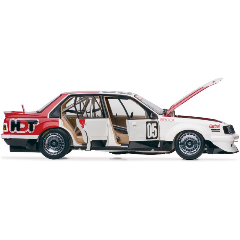 1:18 Holden VC Commodore #05 - Symmons Plains - 1982 - ATCC - Holden Dealer Team - Peter Brock - Classic Carlectables - 18583