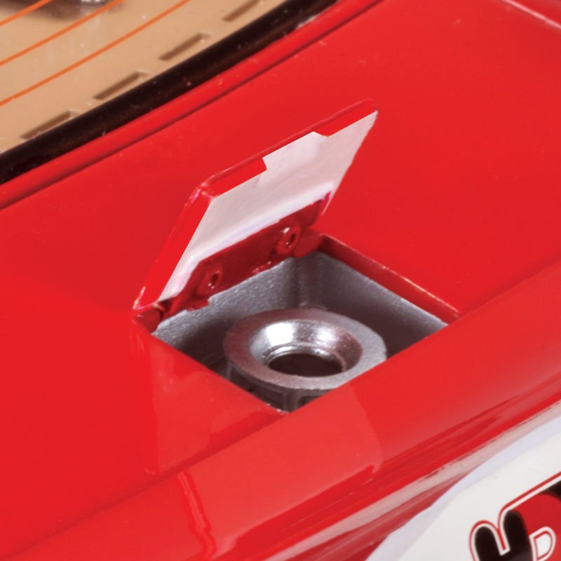 1:18 Holden VC Commodore #05 - Symmons Plains - 1982 - ATCC - Holden Dealer Team - Peter Brock - Classic Carlectables - 18583