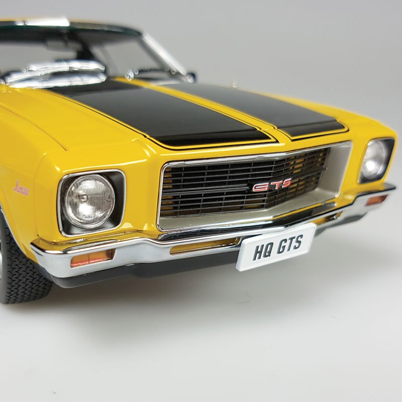 1:18 Holden HQ Monaro GTS - Mustard with Black Stripes - Classic Carlectables - 18620