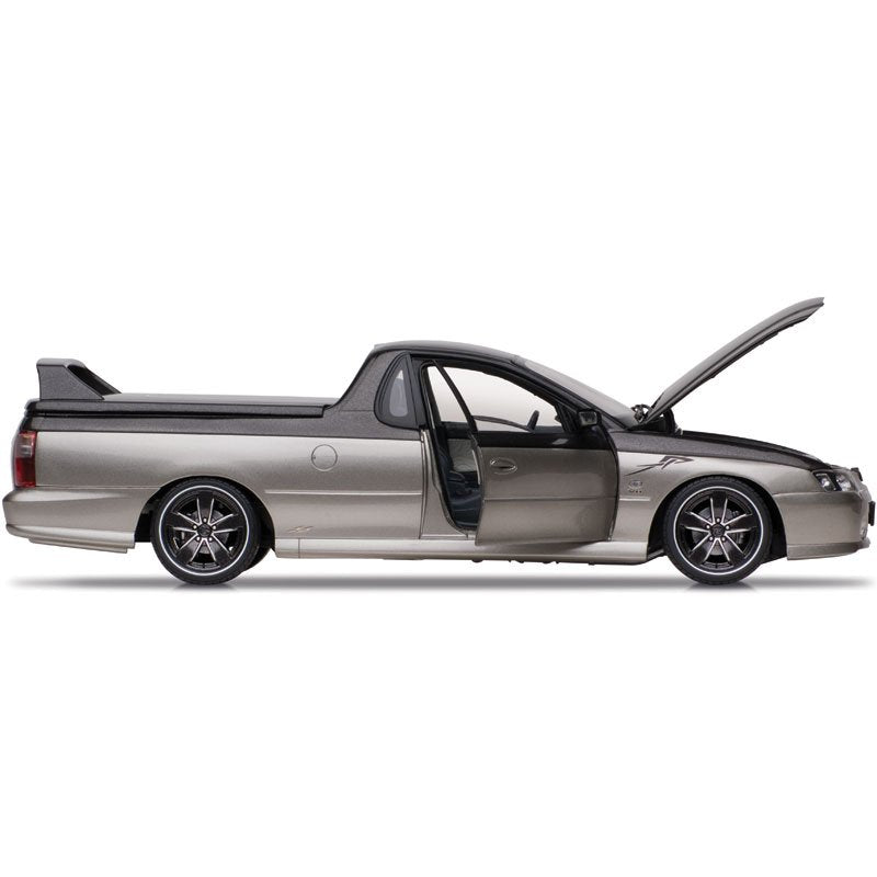 1:18 Holden VY SS Ute Custom - Grey/Silver - Classic Carlectables - 18622