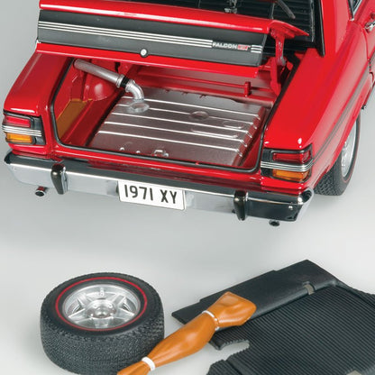 1:18 Ford XY Falcon GTHO Phase III - Retro Wide Boots - Red - Classic Carlectables - 18636