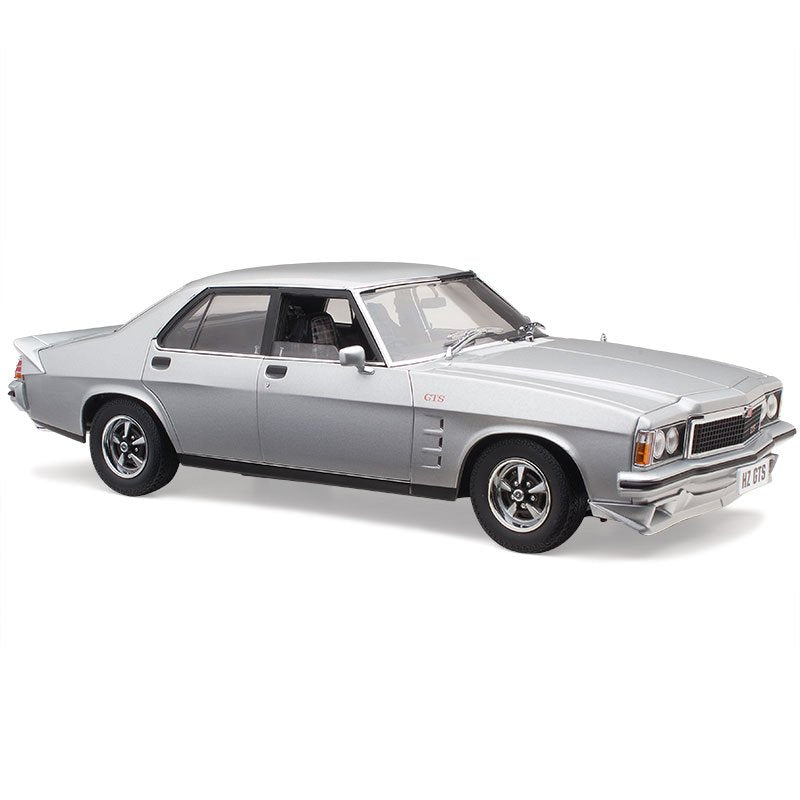 1:18 Holden HZ GTS Sedan - Aztec Silver Metallic - Classic Carlectables - 18645