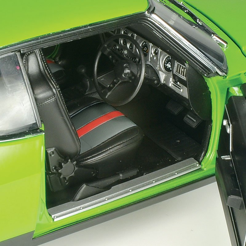 1:18 Holden HJ Monaro GTS Coupe - Jamaica Lime - Classic Carlectables - 18664