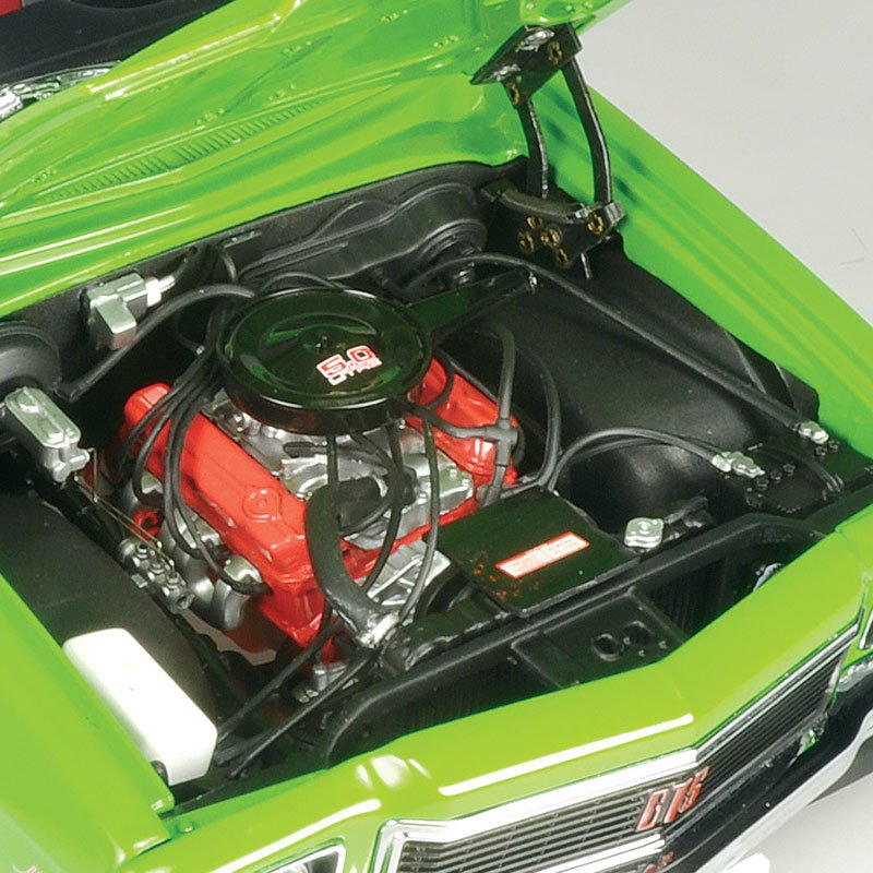1:18 Holden HJ Monaro GTS Coupe - Jamaica Lime - Classic Carlectables - 18664