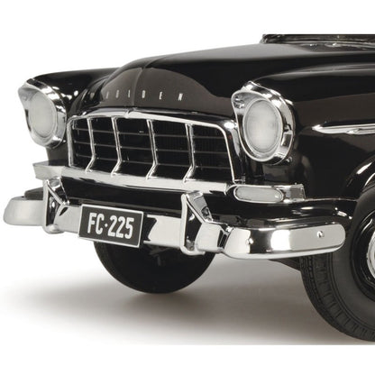 1:18 Holden FC Special - Black - Classic Carlectables - 18672
