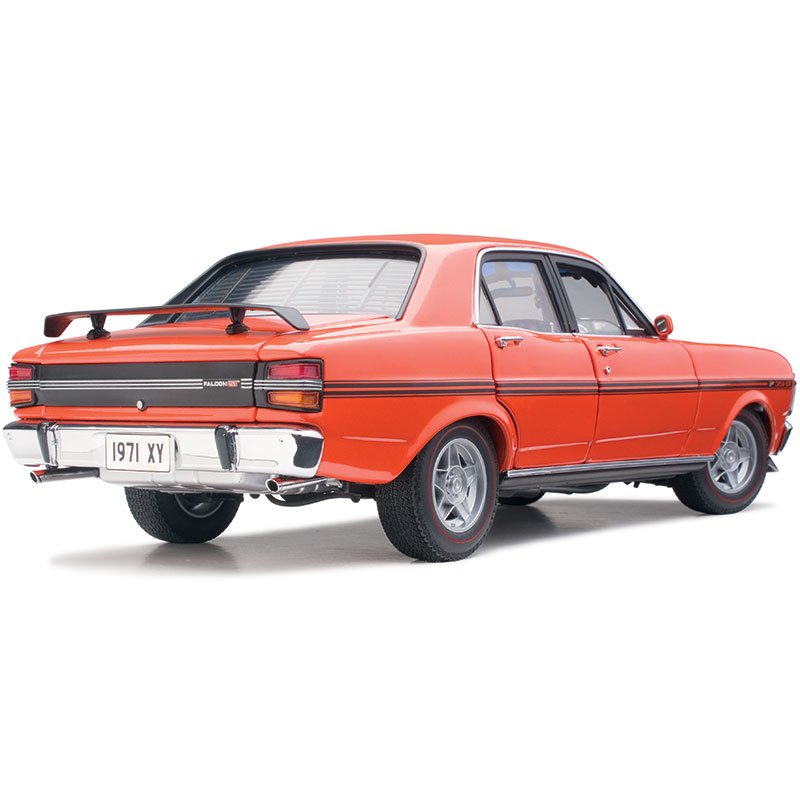1:18 Ford XY Falcon GTHO Phase III - Vermillion Fire - Classic Carlectables - 18676