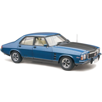 1:18 Holden HX Monaro GTS - Deauville Blue Metallic - Classic Carlectables - 18704