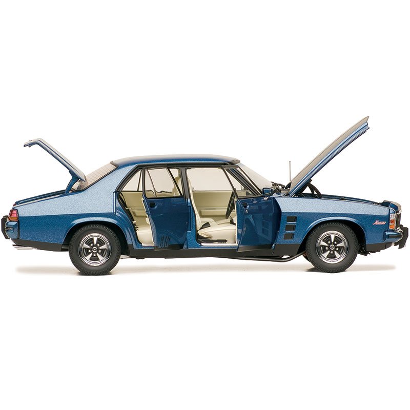 1:18 Holden HX Monaro GTS - Deauville Blue Metallic - Classic Carlectables - 18704