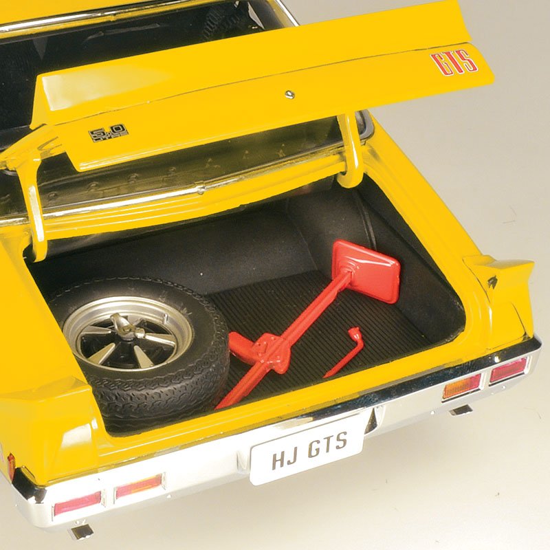 1:18 Holden HJ Monaro GTS Coupe - Absinth Yellow - Classic Carlectables - 18719