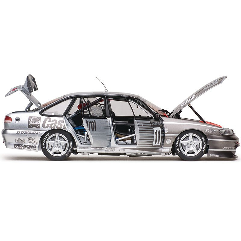 1:18 Holden VR Commodore #11 - 25th Anniversary Silver Livery - 1995 - Bathurst Winner - Castrol Perkins Racing - Larry Perkins - Classic Carlectables - 18731