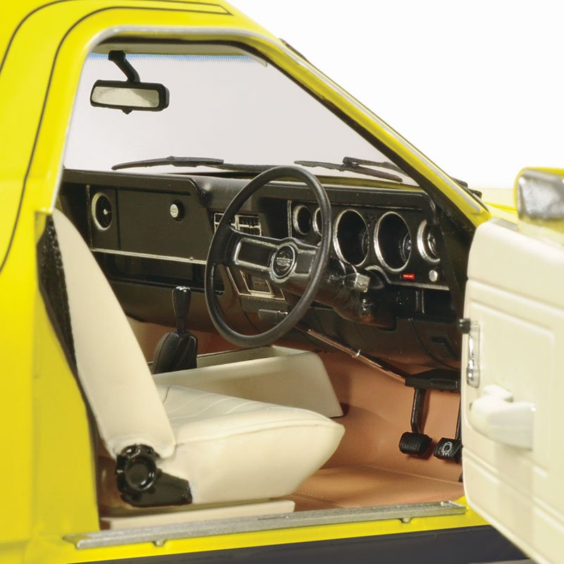 1:18 Ford XC Sundowner - Pine 'n' Lime - Classic Carlectables - 18740