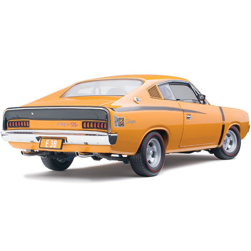 1:18 Chrysler VH Valiant E38 R/T Charger 'Big Tank' - 1971