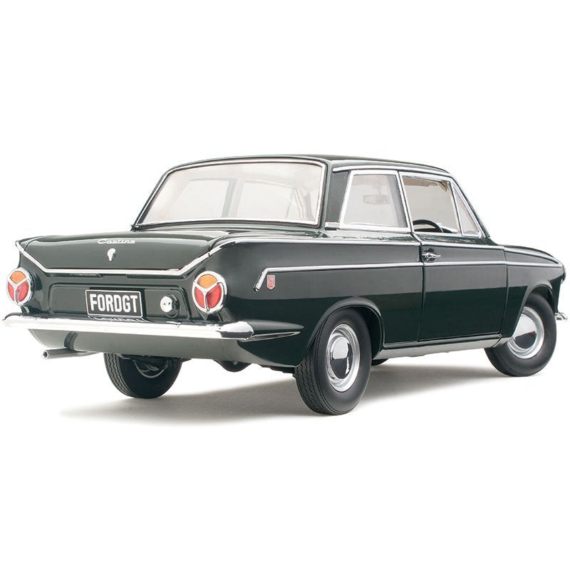 1:18 Ford Cortina GT - Goodwood Green - Classic Carlectables - 18750