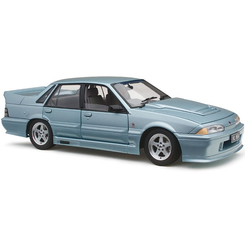 1:18 Holden VL Commodore Group A SV - Walkinshaw - Panorama Silver - Classic Carlectables - 18751