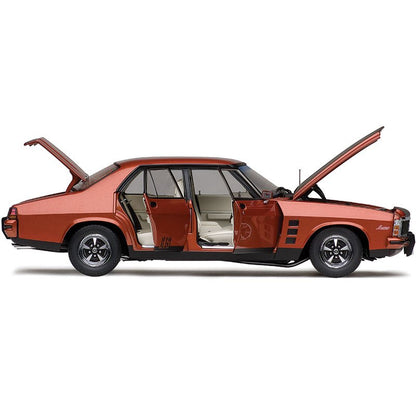 1:18 Holden HX Monaro GTS - Persian Sand - Classic Carlectables - 18759