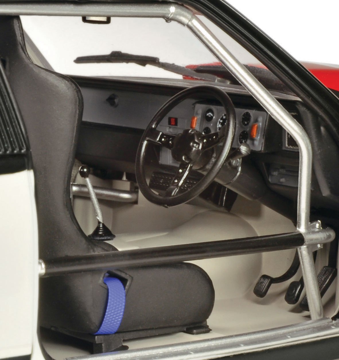 1:18 Holden LX A9X Torana #05 - Sandown 400 Winner - 1978 - ATCC - Marlboro Holden Dealer Team - Peter Brock - Classic Carlectables - 18764