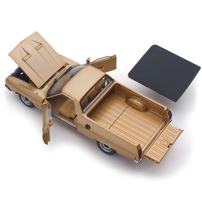 1:18 Ford XC Utility - Desert haze - Classic Carlectables - 18771