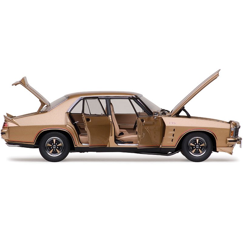 1:18 Holden HZ GTS Sedan - Sandlewood Metallic - Classic Carlectables - 18784