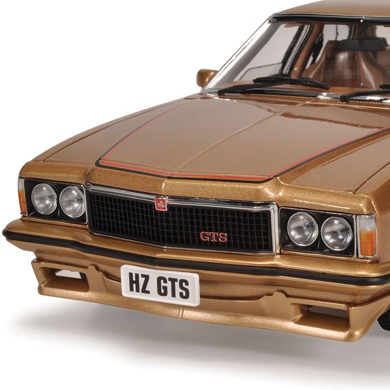 1:18 Holden HZ GTS Sedan - Sandlewood Metallic - Classic Carlectables - 18784