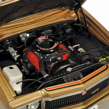 1:18 Holden HZ GTS Sedan - Sandlewood Metallic - Classic Carlectables - 18784