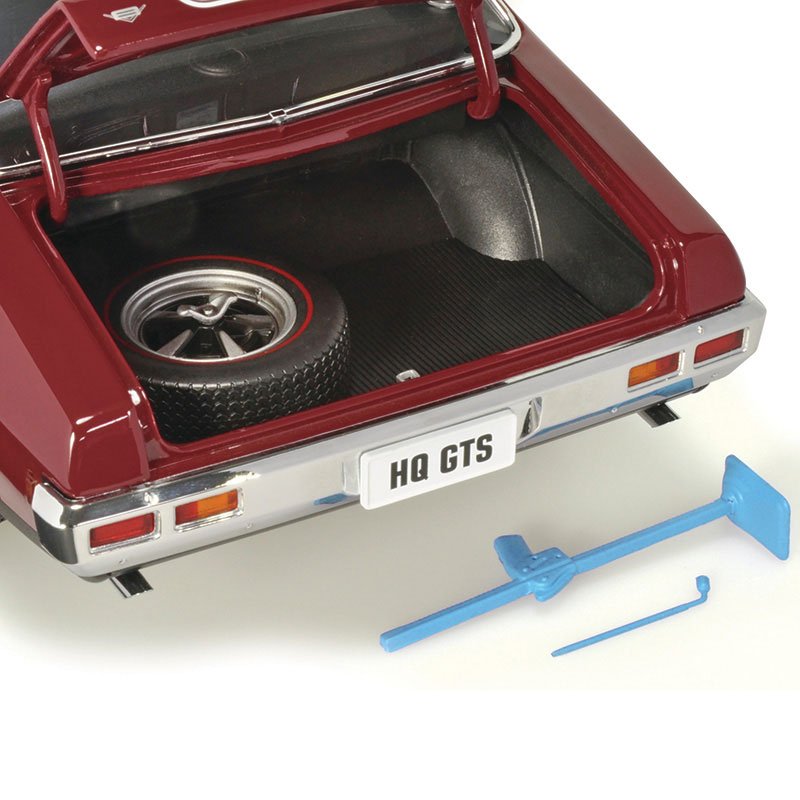 1:18 Holden HQ Monaro GTS - Burgundy - Classic Carlectables - 18791
