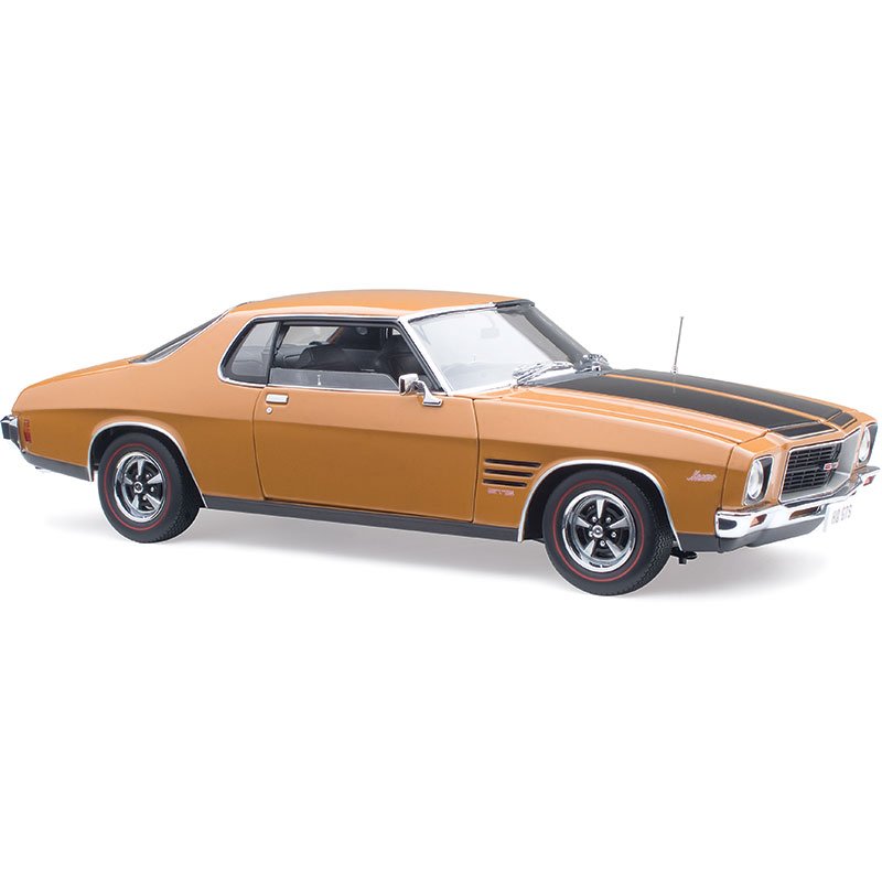 1:18 Holden HQ Monaro GTS Coupe - Russet - Classic Carlectables - 18802