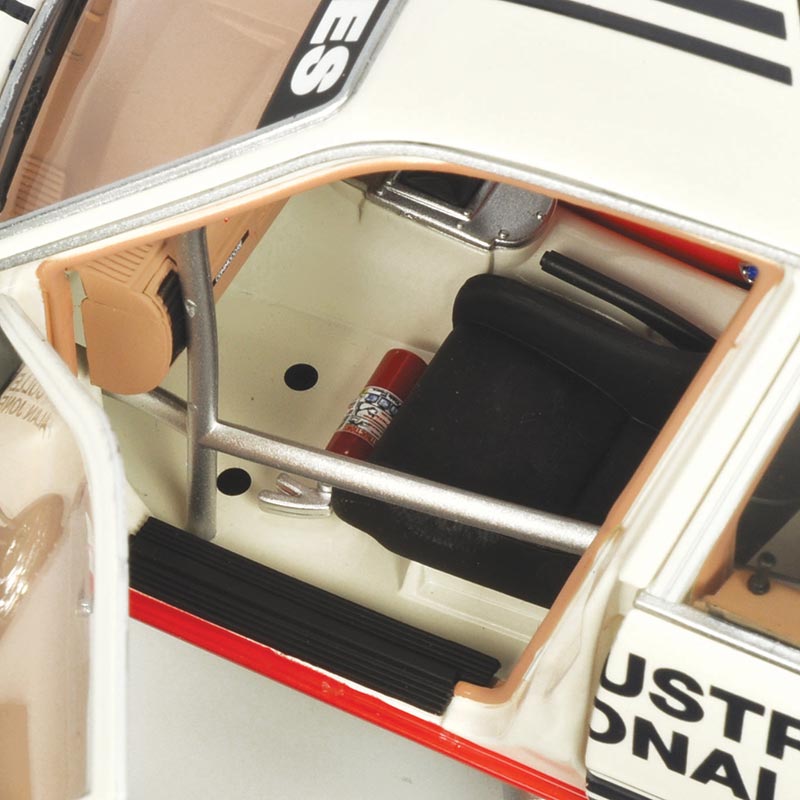 1:18 Holden VC Commodore #12 - 1981 - Bathurst - Warren Cullen - Classic Carlectables - 18806