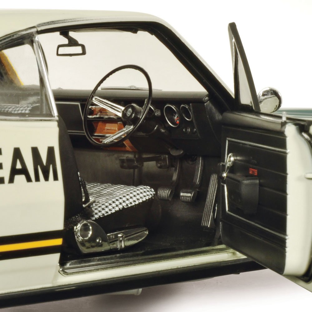 1:18 Holden HT Monaro #43D - 1969 - Bathurst - Holden Dealer Team - Peter Brock - Classic Carlectables - 18835