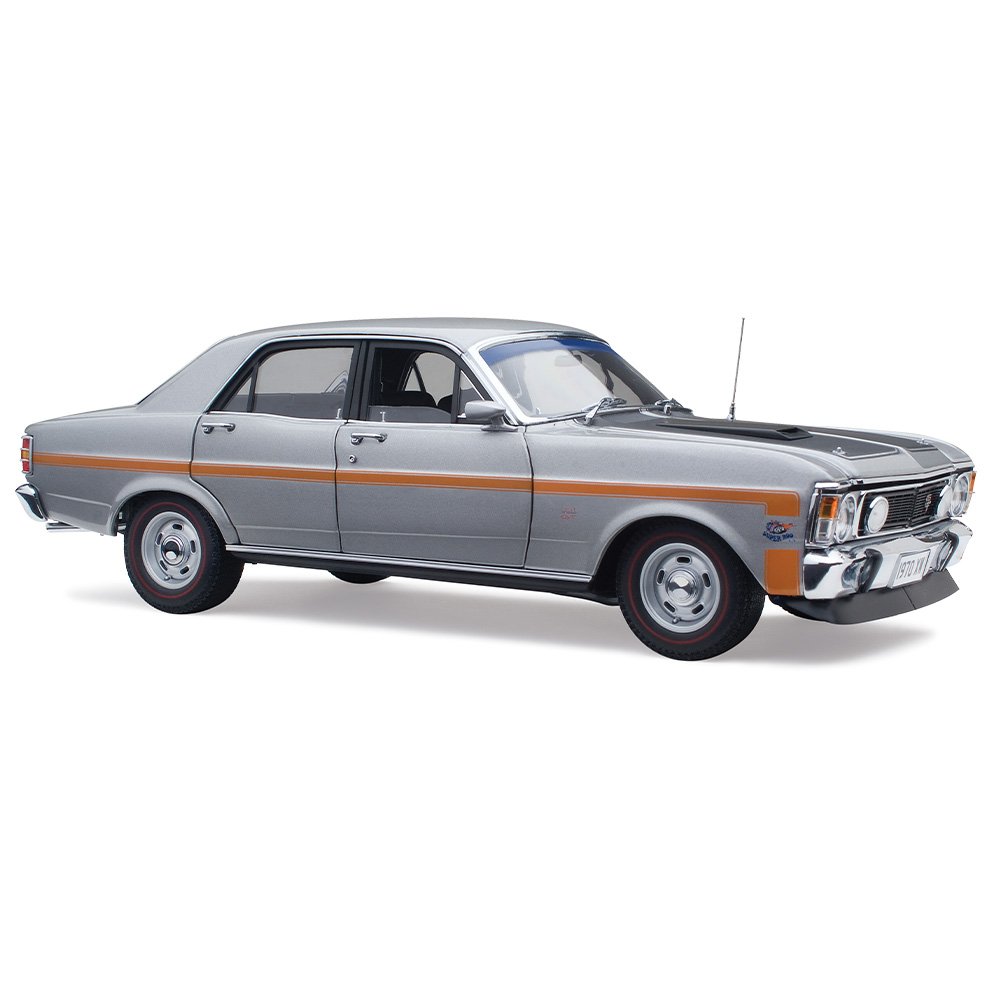 1:18 Ford XW Falcon GTHO Phase II - Silver Fox - Classic Carlectables - 18836