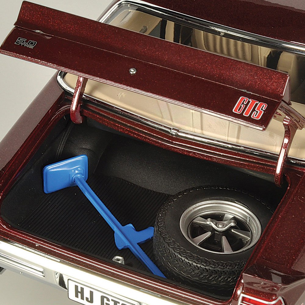 1:18 Holden HJ Monaro GTS - Claret Metallic - Classic Carlectables - 18841