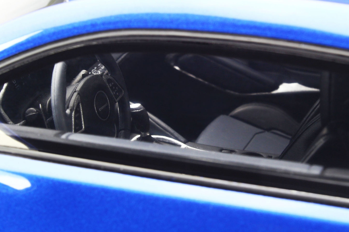 1:18 Chevrolet Camaro ZL1 - Resin Model - Hyper Blue - GT Spirit Models - GT177