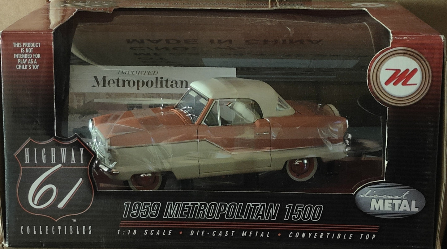 1:18 Nash Metropolitan 1500 Convertible - 1959 - Coral Red/Snowberry White - Highway 61 Collectibles - 50563