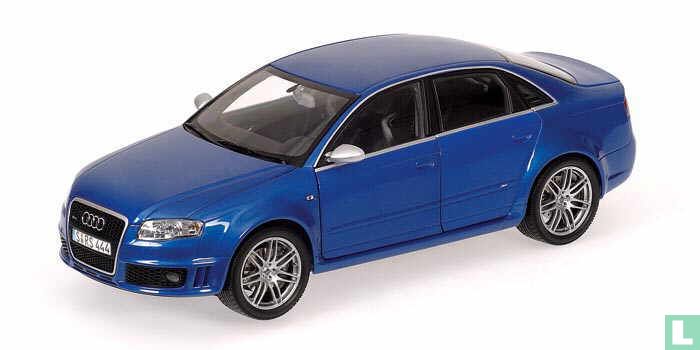 1:18 Audi RS 4 - 2006 - Blue Metallic - Minichamps - 100 014600