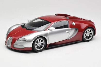 1:18 Bugatti Veyron L'Edition Centenaire - 2009 - Chrome/Red - Minichamps - 100 110851