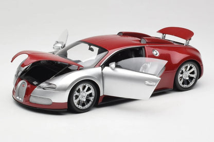 1:18 Bugatti Veyron L'Edition Centenaire - 2009 - Chrome/Red - Minichamps - 100 110851