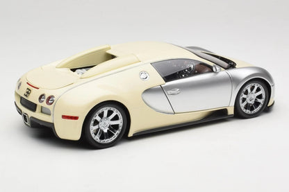 1:18 Bugatti Veyron L'Edition Centenaire - 2009 - Chrome/Beige - Minichamps - 100 110854